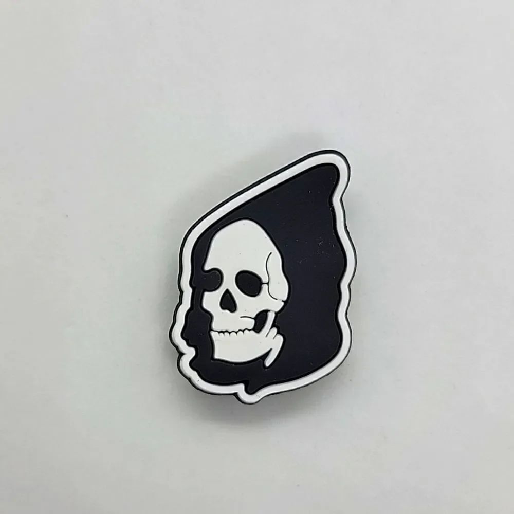 🎈5/$10🎈 PATCHES..CROC CHARMS.. horror.. gothic..